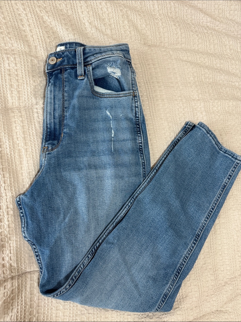 Abercrombie & Fitch Women's High-Rise Mom Jeans 27/4R